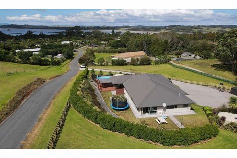 Photo of property in 11 Saint Anthonys Way, Kerikeri, 0294