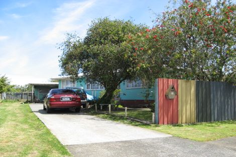 Photo of property in 18 Kambalda Street, Mangere Bridge, Auckland, 2022