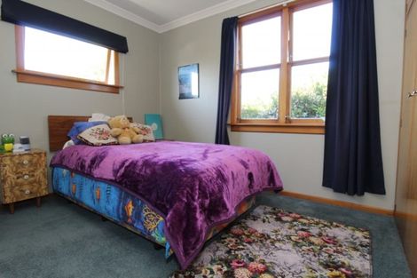 Photo of property in 35 Rhodes Street, Waimate, 7924