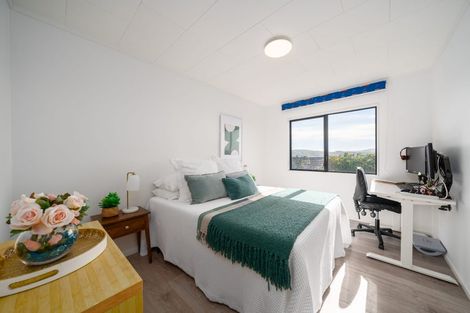 Photo of property in 8 Maraval Crescent, Grenada Village, Wellington, 6037