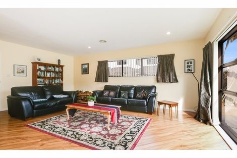 Photo of property in 9 Clearwater Terrace, Brown Owl, Upper Hutt, 5018