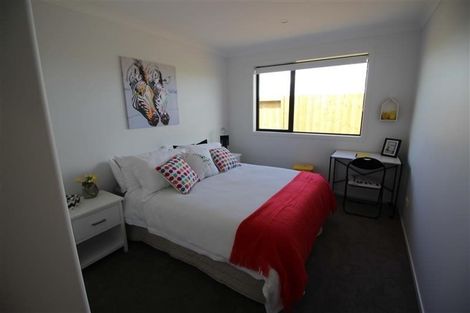 Photo of property in 2 Te Kio Crescent, Papamoa Beach, Papamoa, 3118