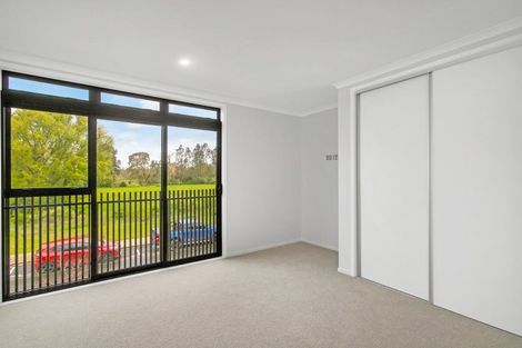 Photo of property in 4d Nohoanga Road, Karaka, Papakura, 2113