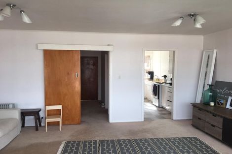 Photo of property in 2/62 Church Street, Northcote Point, Auckland, 0627