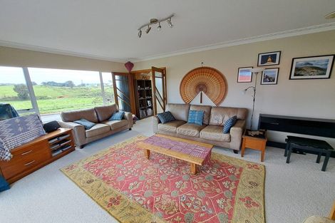 Photo of property in 191 Omata Road, Blagdon, New Plymouth, 4310