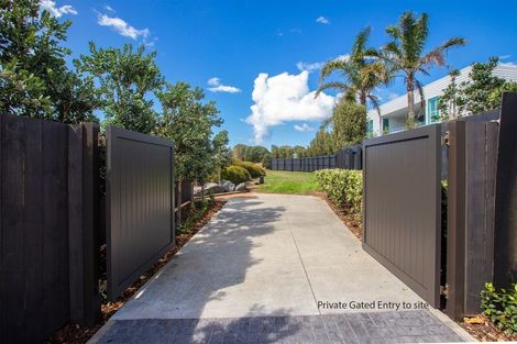 Photo of property in 5 Matariki Street, Omaha, 0986