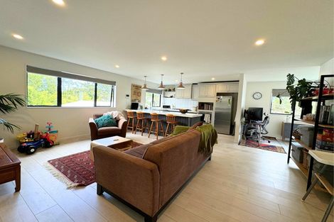 Photo of property in 10 Mahinga Place, Massey, Auckland, 0614