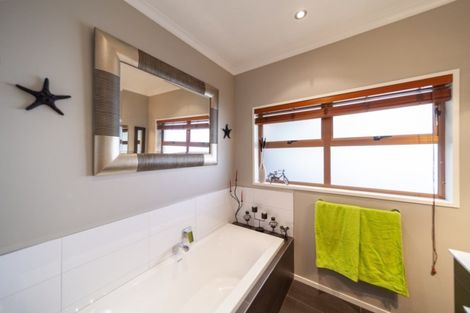 Photo of property in 12 Ngarimu Crescent, Taradale, Napier, 4112