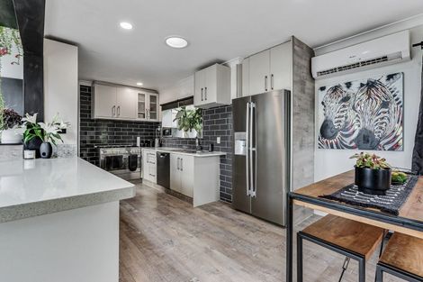 Photo of property in 11 Caernarvon Street, Dinsdale, Hamilton, 3204