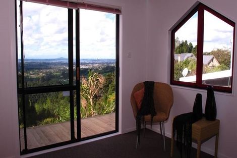 Photo of property in 14 Range Road, Swanson, Auckland, 0816