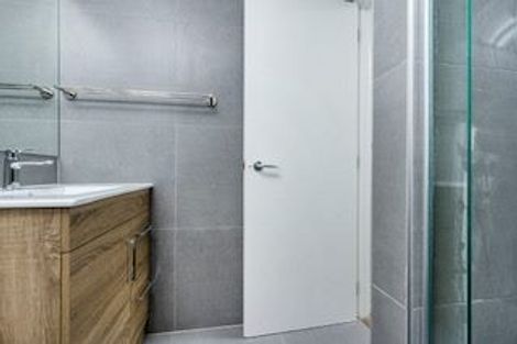 Photo of property in 420/18 Sunnyhaven Avenue, Beach Haven, Auckland, 0626