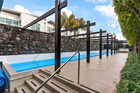 Photo of property in 5/258 Hurstmere Road, Takapuna, Auckland, 0622