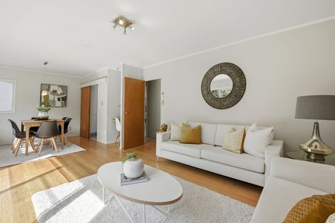 Photo of property in 15 Sartors Avenue, Northcross, Auckland, 0630