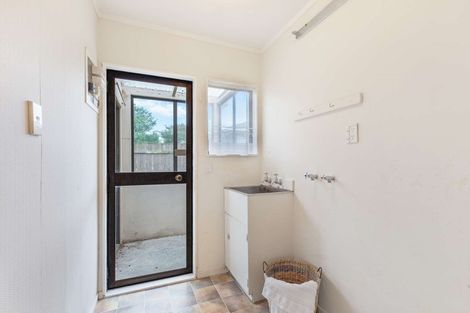 Photo of property in 7b Grove Road, Papakura, 2110