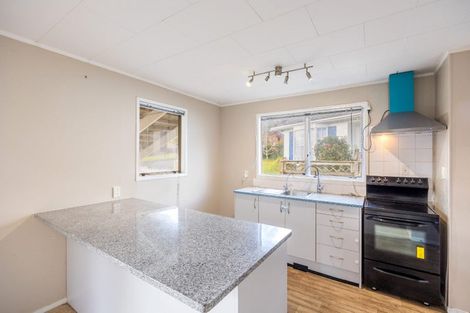 Photo of property in 92 Lynn Road, Bayview, Auckland, 0629