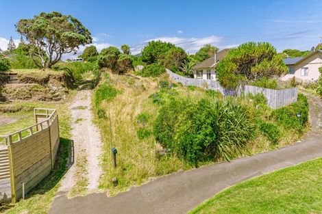 Photo of property in 60 Karaka Street, Castlecliff, Wanganui, 4501