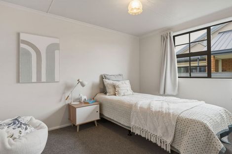 Photo of property in 16 Eden Street, Milton, 9220
