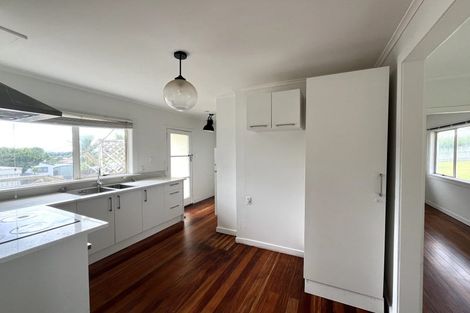 Photo of property in 1/59 Birkdale Road, Birkdale, Auckland, 0626