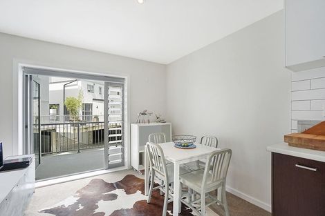 Photo of property in 23/2 Western Springs Road, Morningside, Auckland, 1021