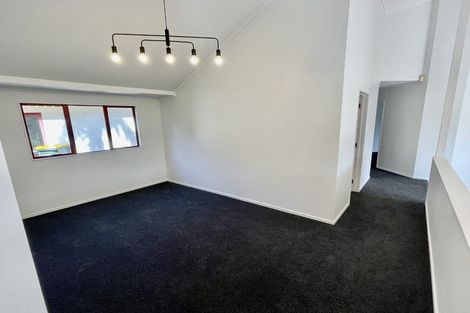 Photo of property in 169 Vaughans Road, Okura, Albany, 0792