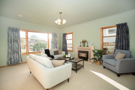 Photo of property in 6 Swansea Street, Hokowhitu, Palmerston North, 4410