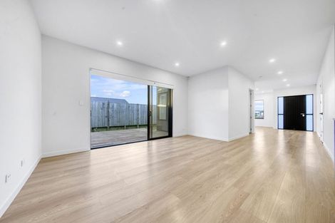 Photo of property in 79 Clarks Beach Road, Clarks Beach, 2122