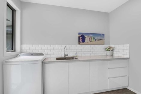 Photo of property in 20 Taonui Street, Waitarere Beach, Levin, 5510