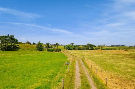 Photo of property in 955 Opua Road, Opunake, 4681