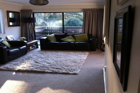 Photo of property in 33 Ngaio Gorge Road, Ngaio, Wellington, 6035