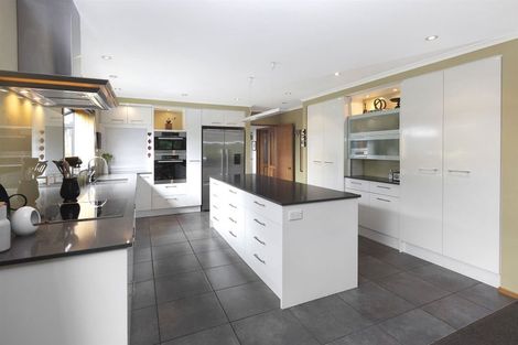 Photo of property in 2/5a Regency Crescent, Redwood, Christchurch, 8051