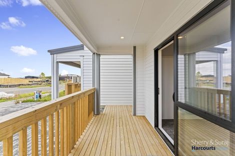 Photo of property in 39a Hari Road, Karaka, 2113