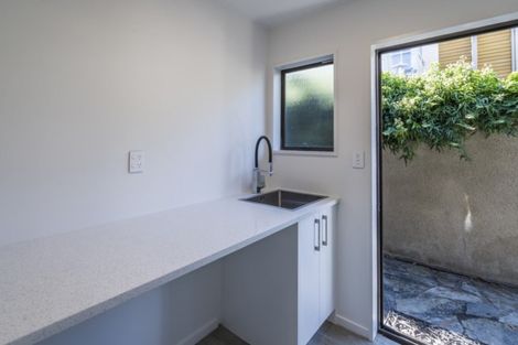 Photo of property in 31 Warren Street, Wanaka, 9305