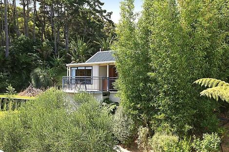 Photo of property in Z/4 Bay Road, Palm Beach, Waiheke Island, 1081