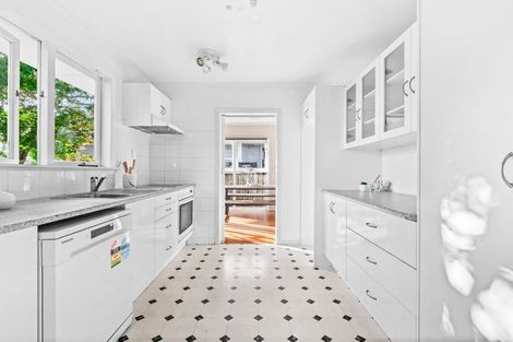 Photo of property in 18 Chorley Avenue, Massey, Auckland, 0614