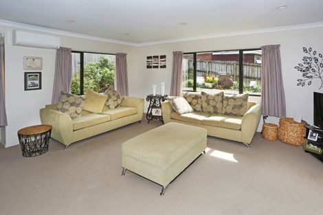 Photo of property in 8a Stembridge Avenue, Pukekohe, 2120