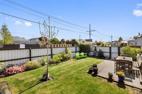 Photo of property in 17 Seymour Street, Hornby, Christchurch, 8042