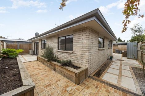 Photo of property in 1/1 Saint Olpherts Avenue, Hamilton East, Hamilton, 3216