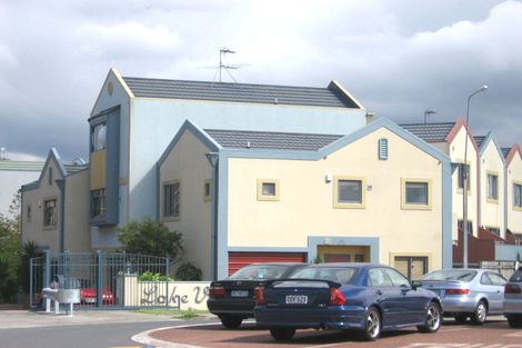 Photo of property in Lakeview Terrace, 11/14 Ambrico Place, New Lynn, Auckland, 0600