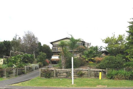 Photo of property in 20 Lauderdale Road, Birkdale, Auckland, 0626