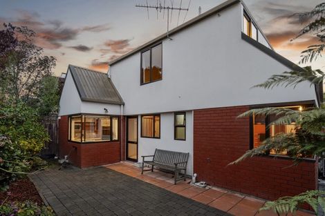 Photo of property in 20 Snowdon Road, Fendalton, Christchurch, 8052