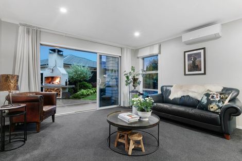 Photo of property in 96 Puhirake Crescent, Pyes Pa, Tauranga, 3112