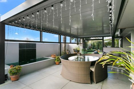 Photo of property in 15 Naomi Place, Cambridge, 3434