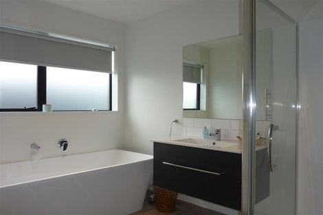 Photo of property in 27 Edwin Ebbett Place, Wigram, Christchurch, 8025