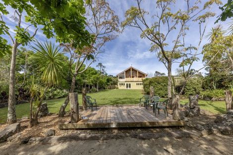 Photo of property in 308 Henderson Valley Road, Henderson Valley, Auckland, 0612