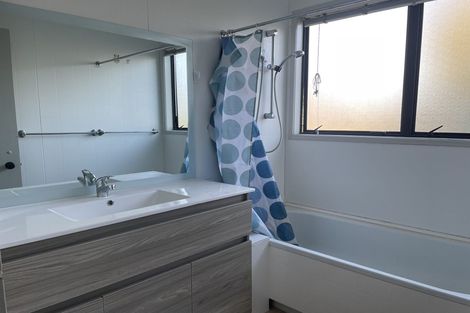 Photo of property in 5 Bradley Place, Lynmore, Rotorua, 3010