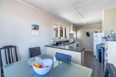 Photo of property in 198 Mcquarrie Street, Kingswell, Invercargill, 9812