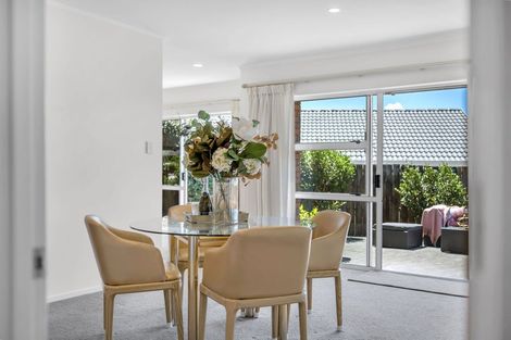 Photo of property in 1/5 Solana Court, Botany Downs, Auckland, 2010