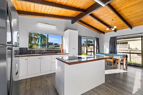 Photo of property in 4 Omutu Street, Oakura, Hikurangi, 0184