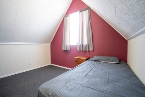 Photo of property in 32 Rosedale Crescent, Cloverlea, Palmerston North, 4412