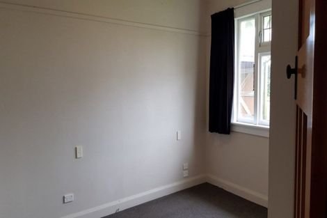 Photo of property in 22 Ngaio Street, Strandon, New Plymouth, 4312